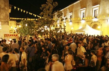 Divieto di vendere o somministrare alcolici su spazi pubblici aperti