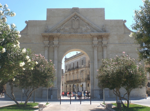 Porta Napoli